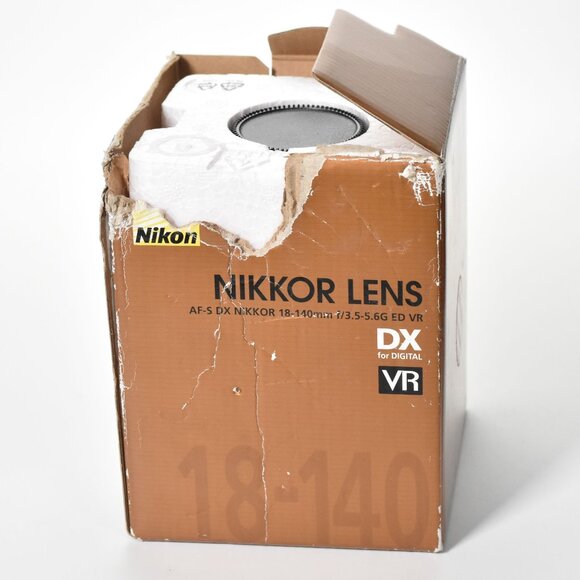 Nikon AF-S DX NIKKOR 18-140mm f/3.5-5.6G ED VR Zoom Telephoto Lens MINT - Picture 10 of 10